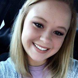 Meet your Posher, Molly